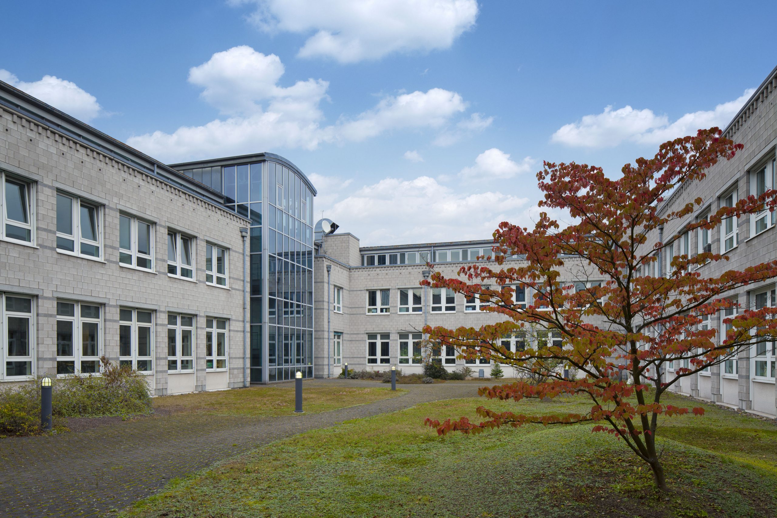 Actum Real Estate Investment Referenz Kelsterbach Ansicht Hof