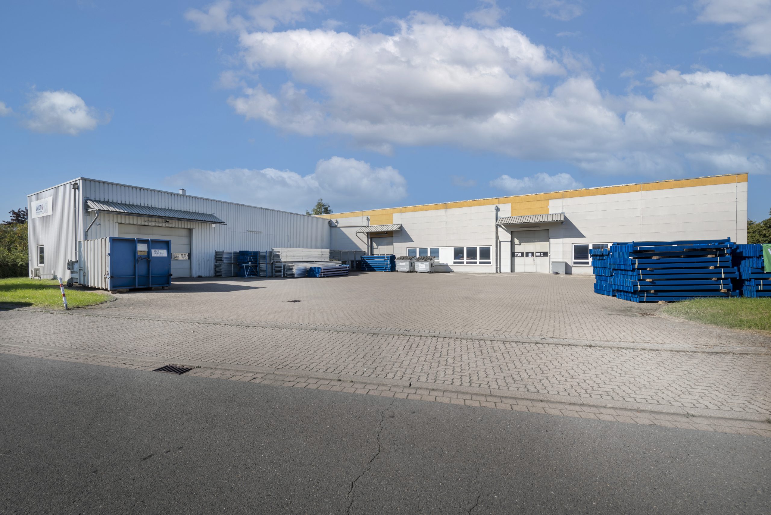 Actum Real Estate Investment Referenz Hannover Garbsen Gewerberaum